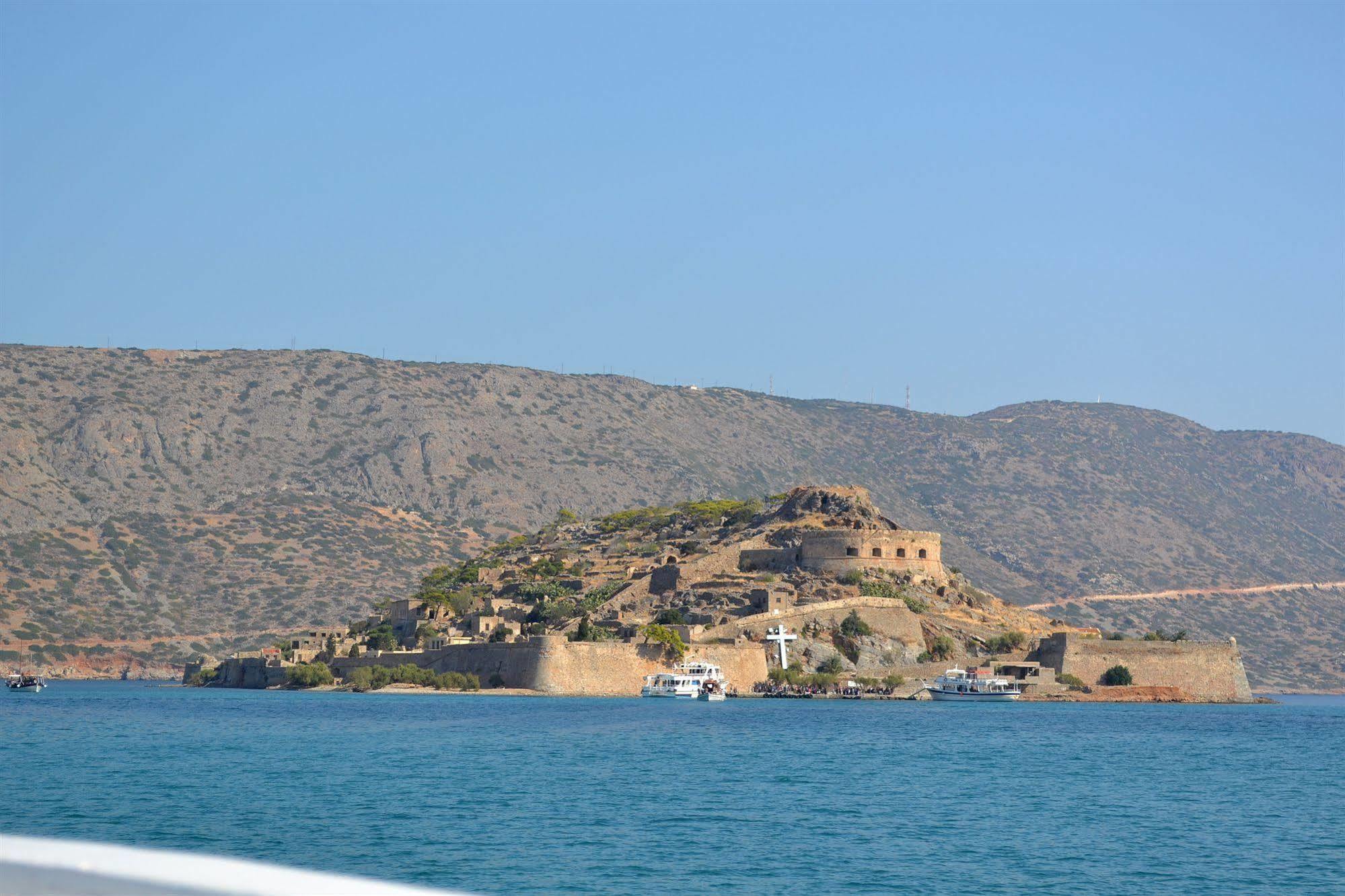 Elounda Olive Garden Apts & Studios מראה חיצוני תמונה