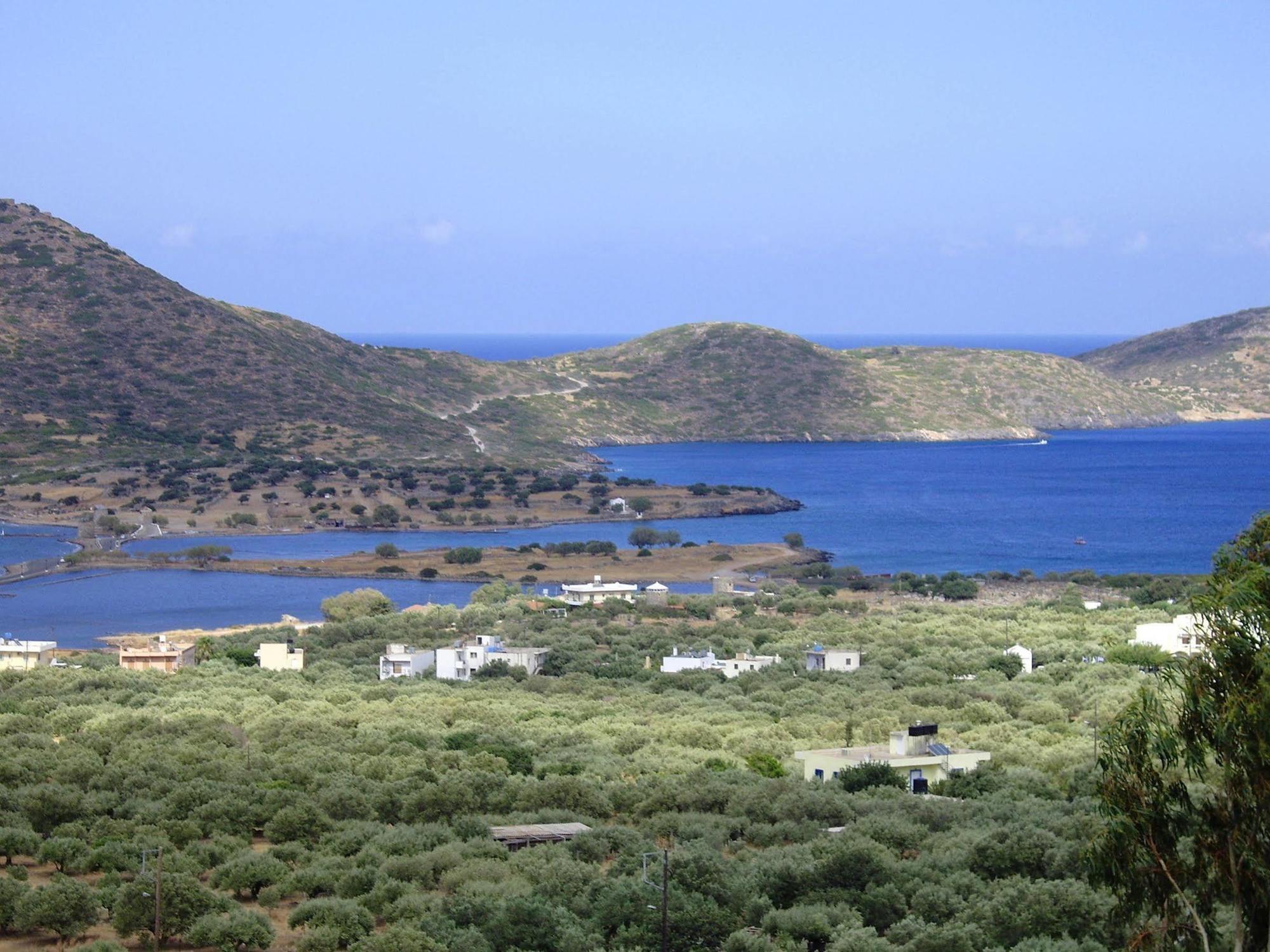 Elounda Olive Garden Apts & Studios מראה חיצוני תמונה